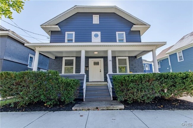 Photo - 190 East Ave House