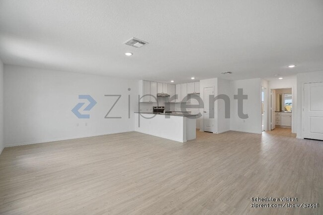 Photo - 3910 Poteet Pl