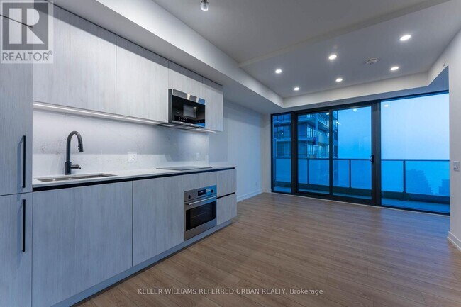 Photo - 35 Parliament St Unit 2804