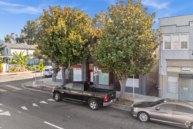 Exterior - 4030-4038 Martin Luther King Jr Way Apartments