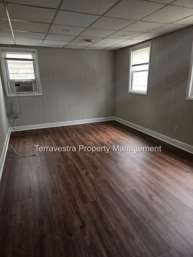 Photo - 131 N High St Unit A