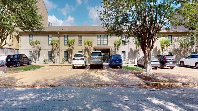 Photo - 1410 Hyde Park Blvd Unit 104