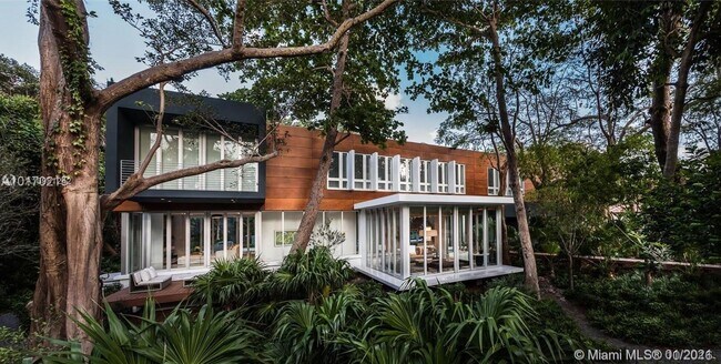 Photo - 3503 Banyan Cir