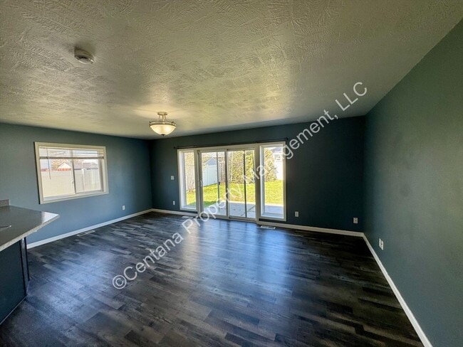 Photo - 4 bed 2 bath Home for Rent