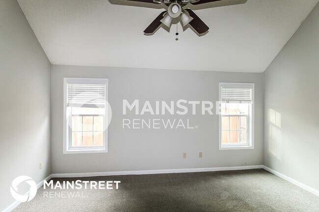 Photo - 7051 Mahonia Pl