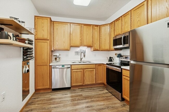 Photo - 6600 Lyndale Ave S Unidad 400