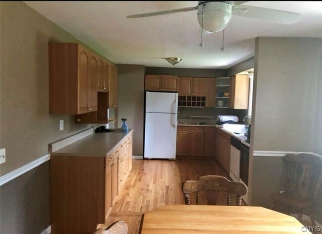Photo - 7776 Thompson Rd