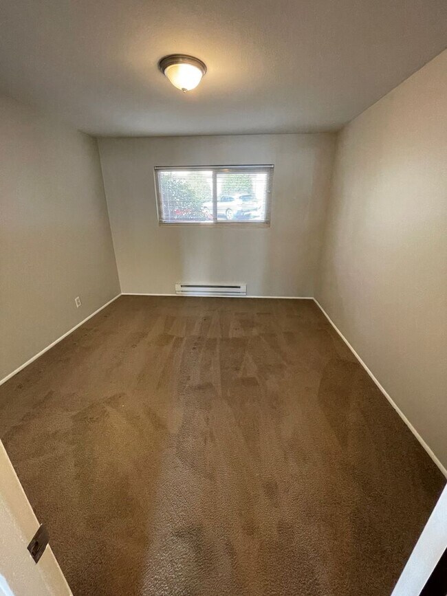 Mercer Crest Apartments