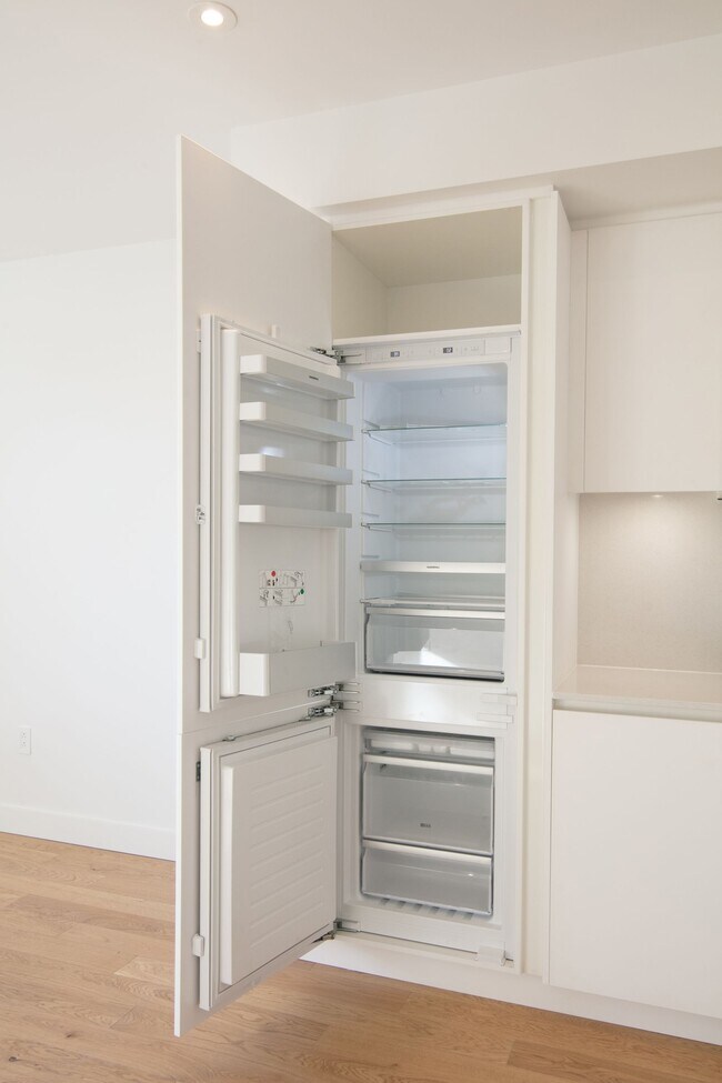 Photo - 3014 Avenue Van Horne Unit 25