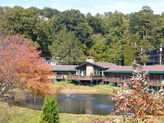 Blowing Rock Lodge In Summer - 197 Old US Highway 321 Apartments