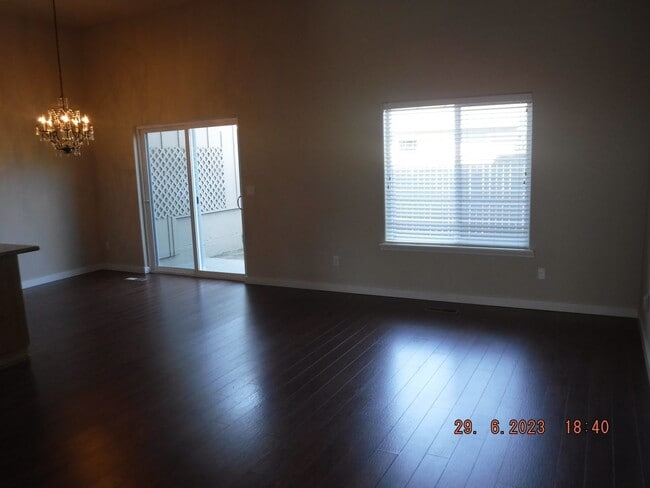 Photo - Nice 3 Bedroom townhouse in E Medford