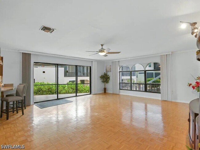 851 Perrine Ct