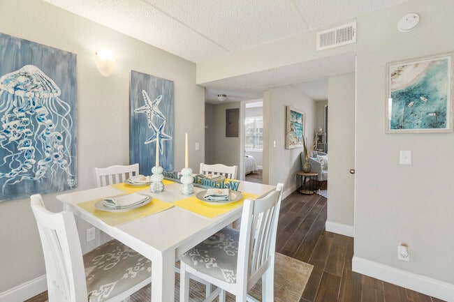 Photo - Sea Oats Apartments