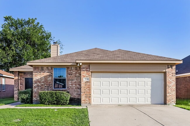 Building Photo - 916 Buffalo Springs Dr