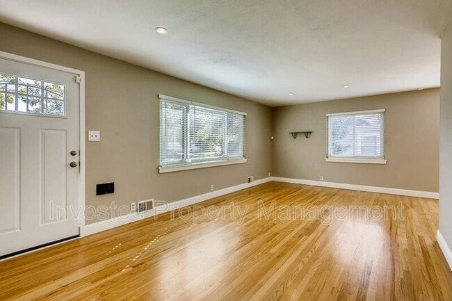 Photo - 1877 S Fairfax St