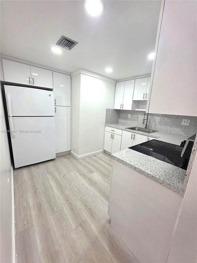 Photo - 3582 NE 171 St Unit 307