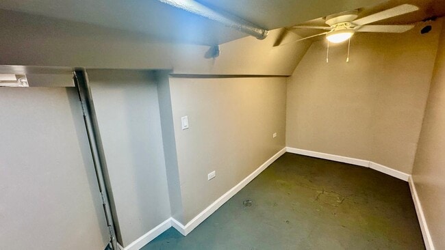 Photo - 1254 N Bosworth Ave Unidad BM