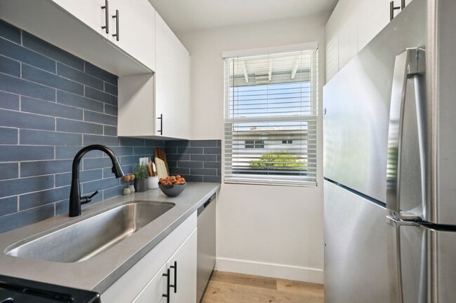 Photo - Ellis Midtown