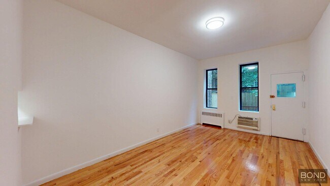 Building Photo - 318 E 89th St Unit 1D Rental