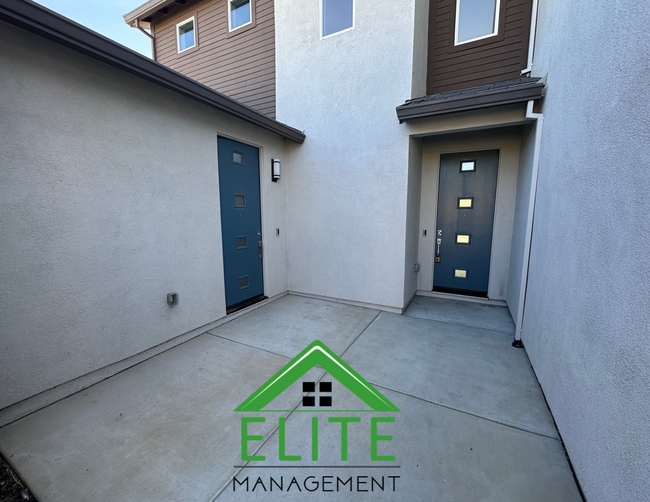 Photo - Spacious 5-Bedroom Home with Private In-La...