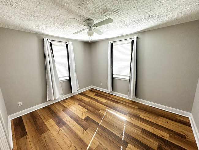 Photo - 622 Rosemont Ave