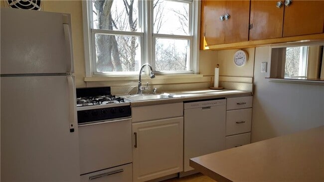 Photo - 16 Major Appleby Rd