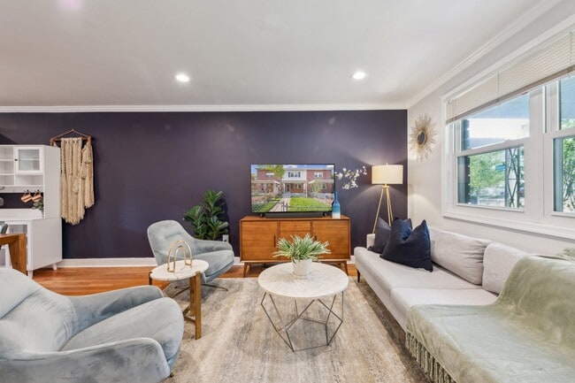 Photo - 5721 Blaine St NE