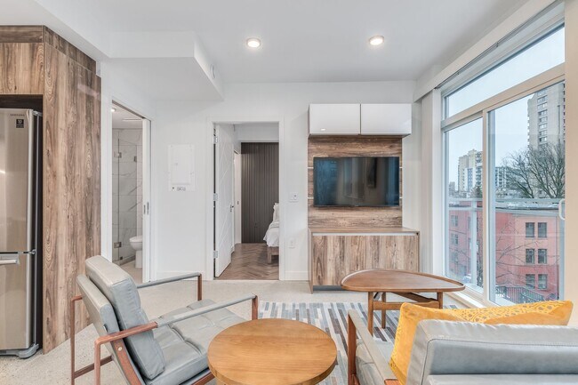 Photo - 1170 Barclay St Unit 305