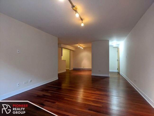 Photo - 630 W Wrightwood Ave Unit 5