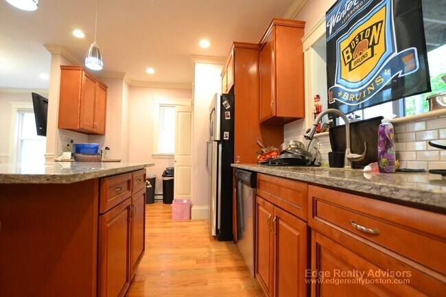 Photo - 58 Tremont St Unit 1