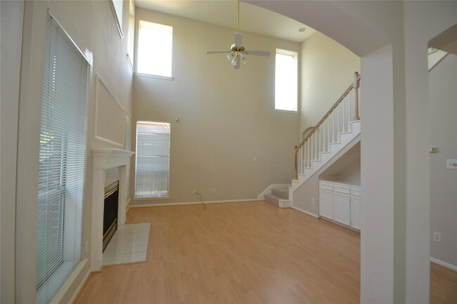 Photo - Amesbury Lane, Sugar Land, TX 77478 - 4 BR 2.5 BA single-family home