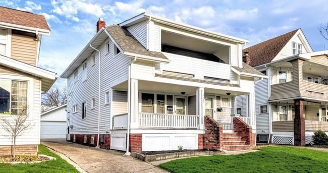 Building Photo - 2085 Chesterland Ave