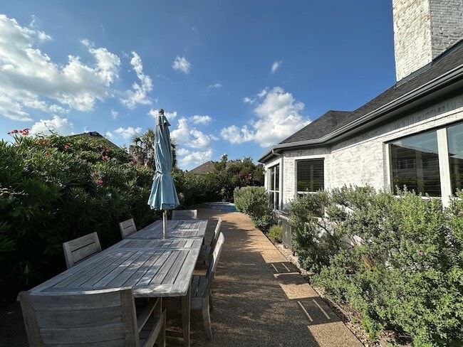 Photo - 600 Huntersridge Ct