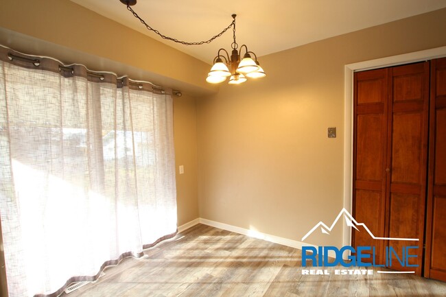 Photo - East-End Home with Large Garage for Lease!