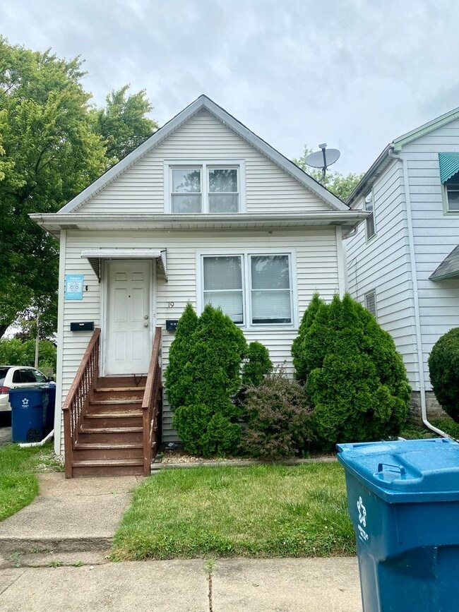 Photo - 19 W 32nd St Apartment Unit 1