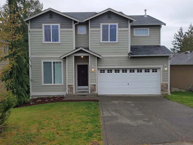 Building Photo - 18323-18313 13th Ave Ct E