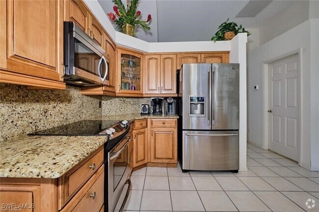 Building Photo - 5507 SW 14th Pl Rental
