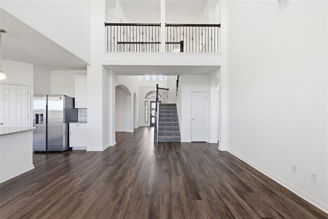 Photo - 3200 Hidalgo Loop