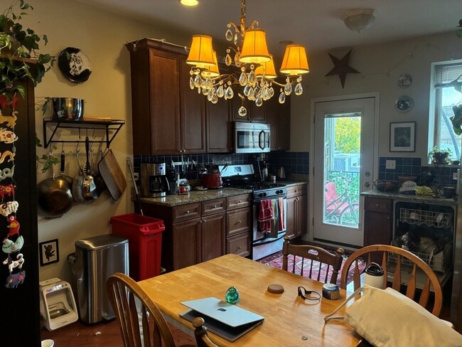 Photo - 1531 W Hollywood Ave Unit 2