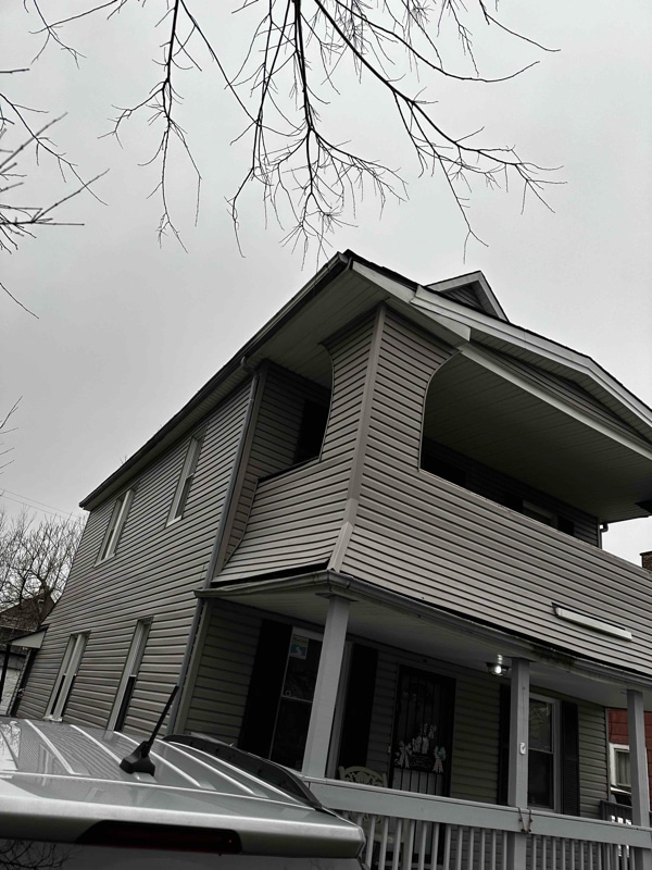 Building Photo - 2832 E 117th St Rental
