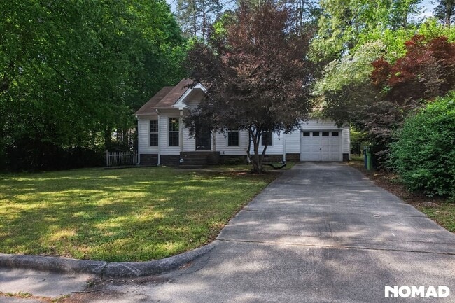 Photo - 1732 Netherfield Ln