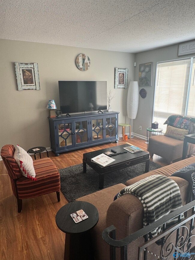 3813 NW Millbrae Dr