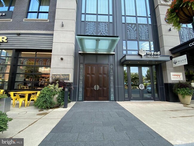 Photo - 930 Rose Ave