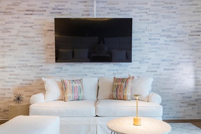 Photo - 2301 Collins Ave Unit 421