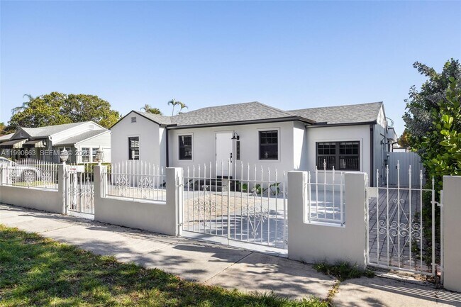 Photo - 3640 SW 13th St