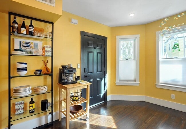 Photo - 27 Armandine St Unidad 1