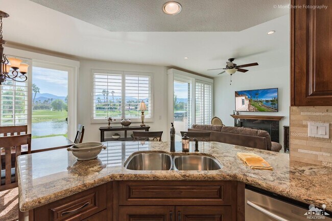 Photo - 38061 Crocus Ln