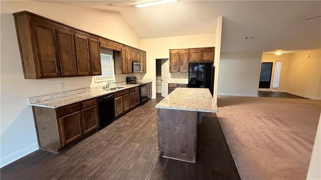 Photo - 1915 Soque Cir