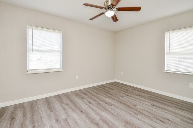 Building Photo - 6741 Limestone St