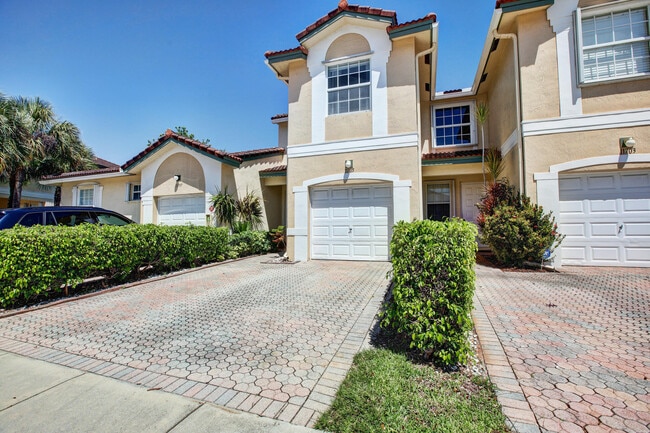 Photo - 11705 NW 47th Dr